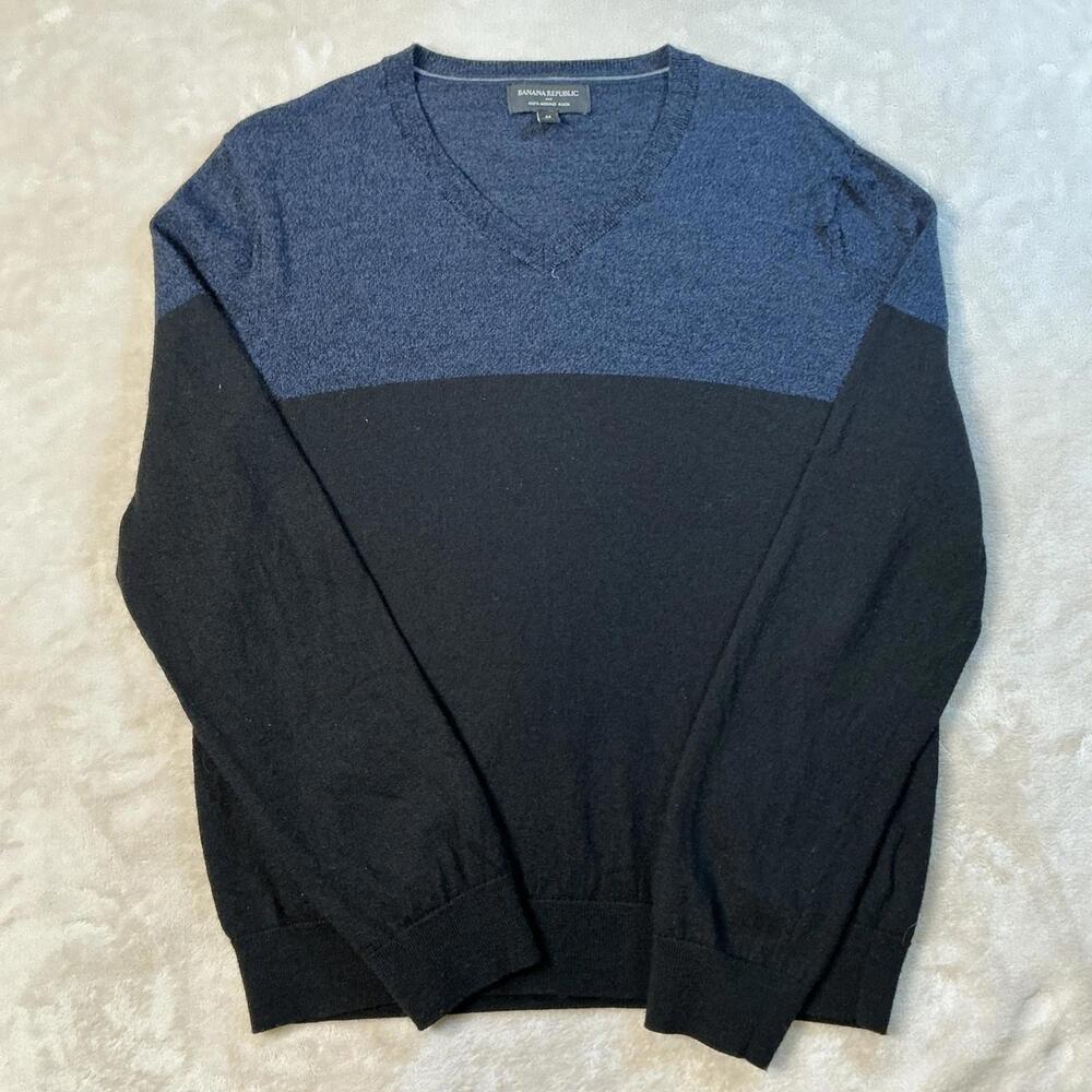 Banana Republic Men's‎ 100% Merino Wool V-Neck Sweater Medium Blue Black